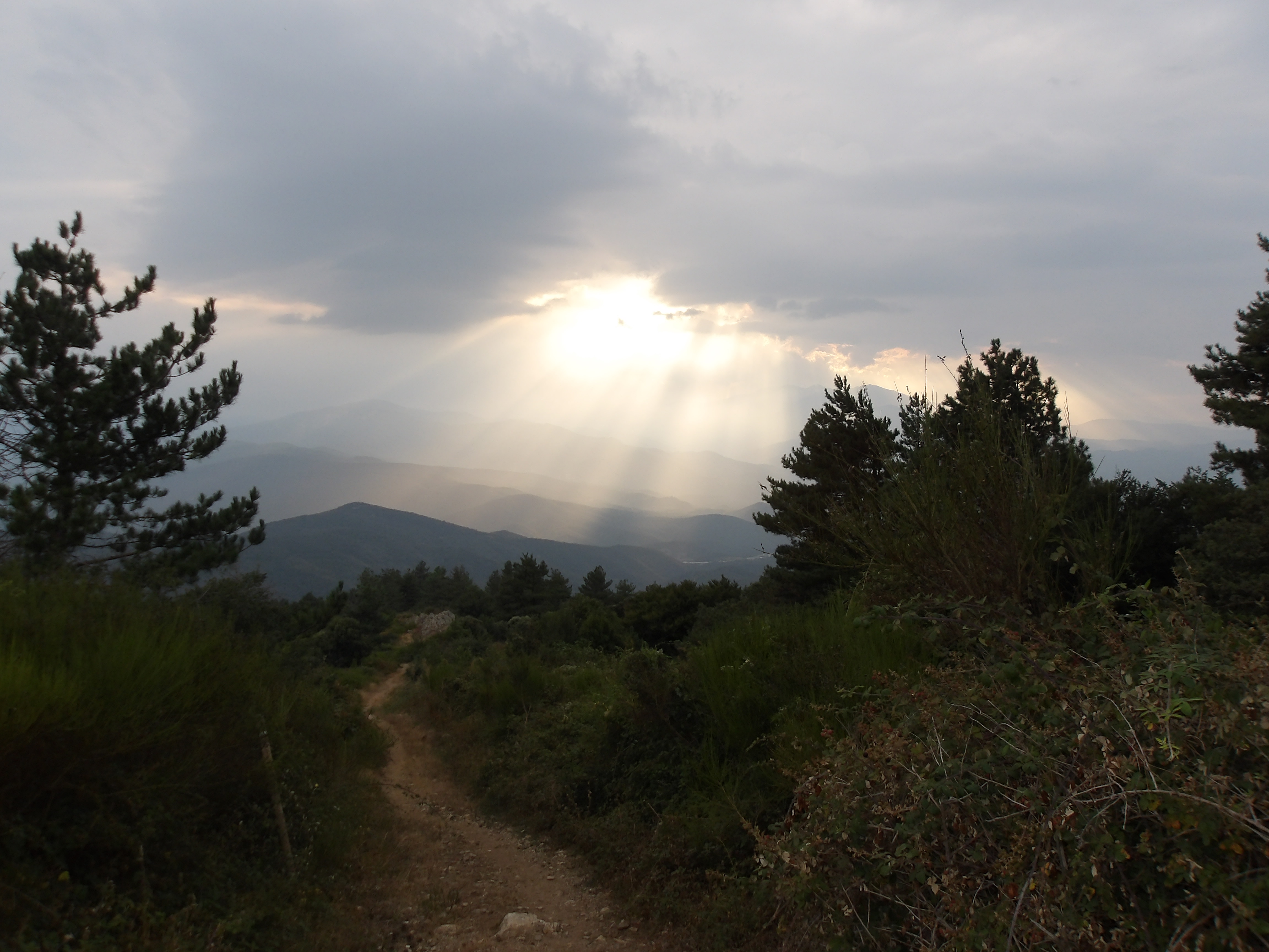 Trekking dans les Pyrénées sur le GR10 ~ 2024