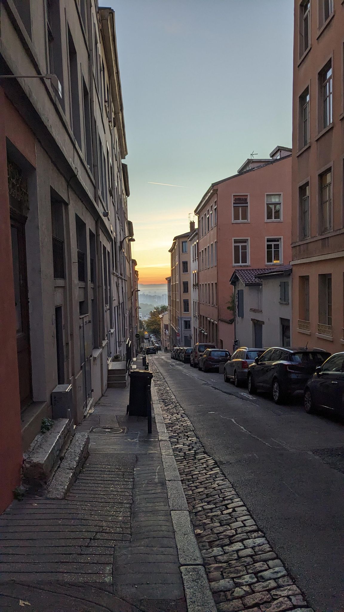 Sunrise in La Croix Rousse neighborhood ~ 2024